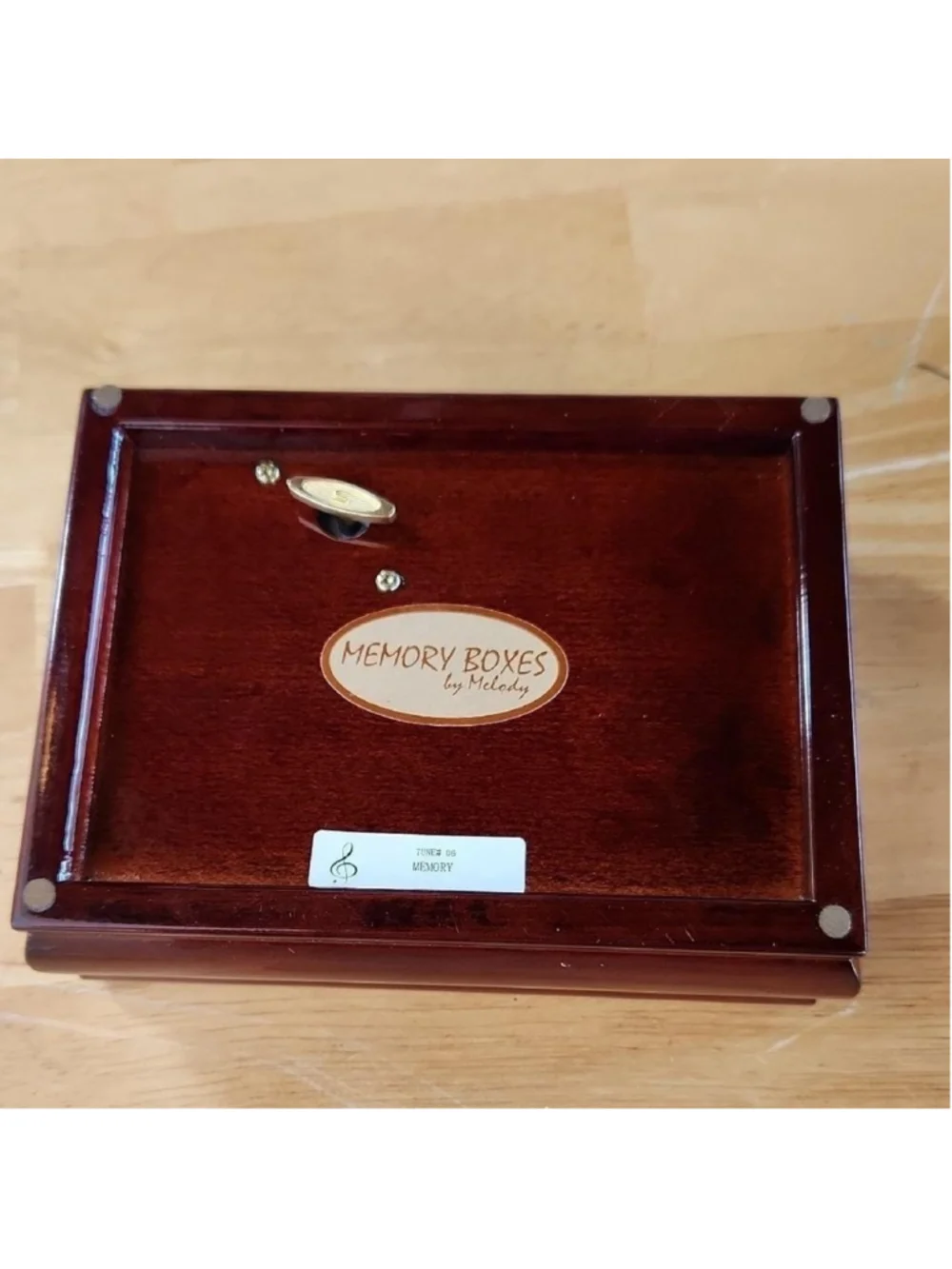 Vintage Elegant Musical Wooden Jewelry Box with Floral Design
